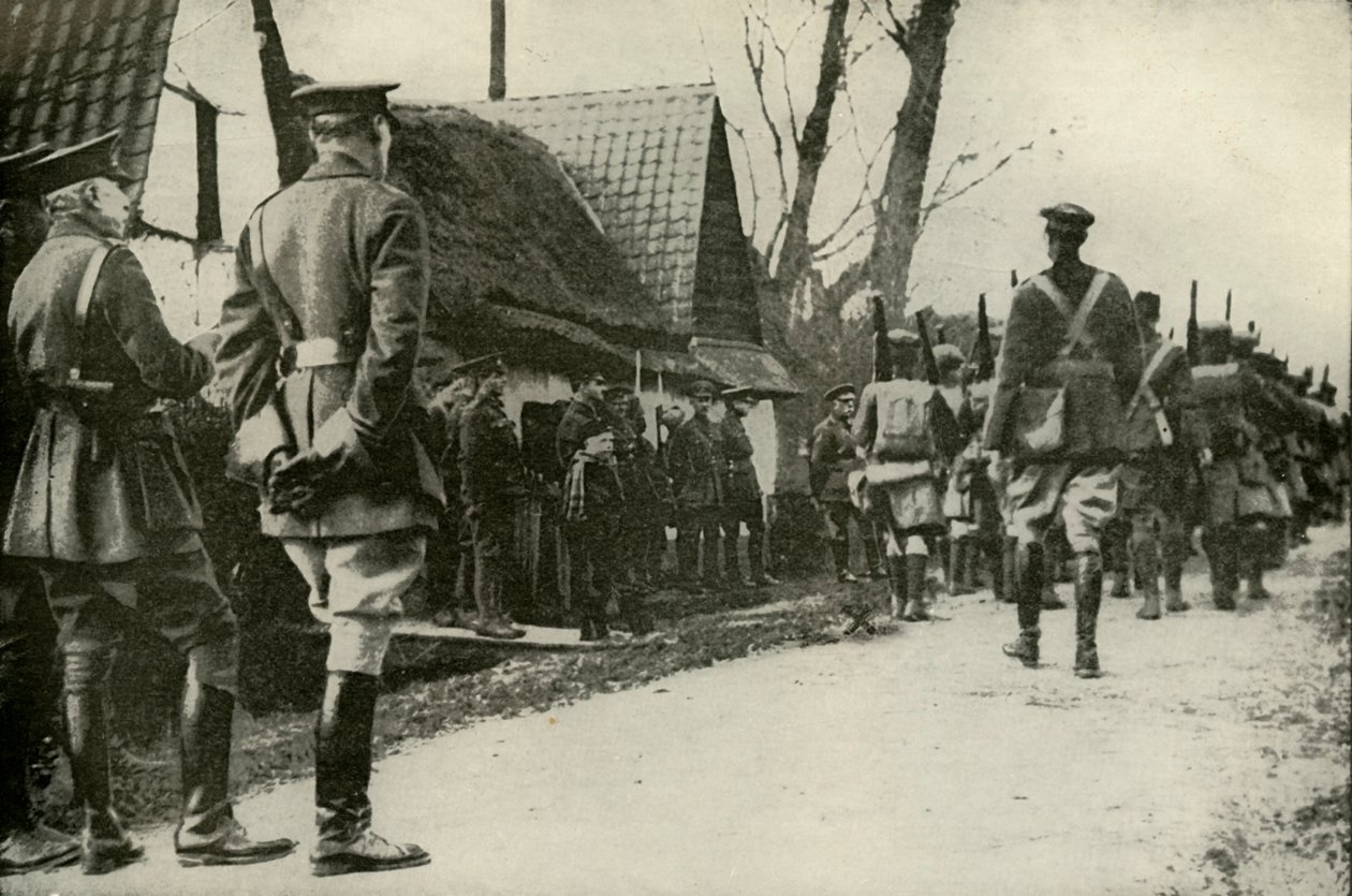 オフトゥザトレンチズ、1919年。 作： 不明
