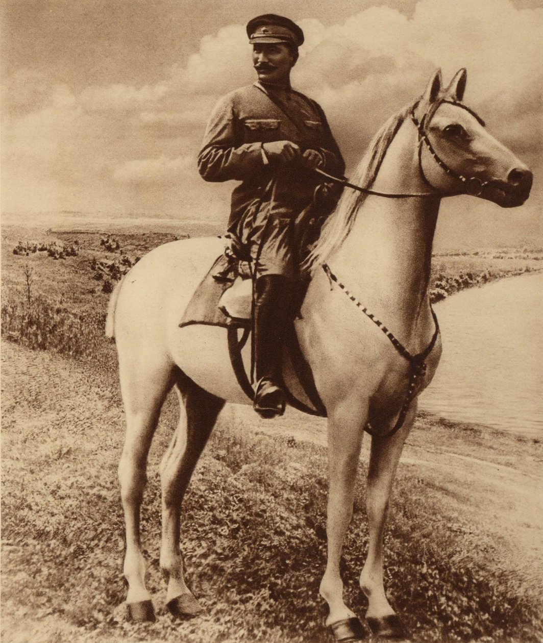 Semyon Mikhailovich Budyonny 1883-1973の肖像。 作： 不明