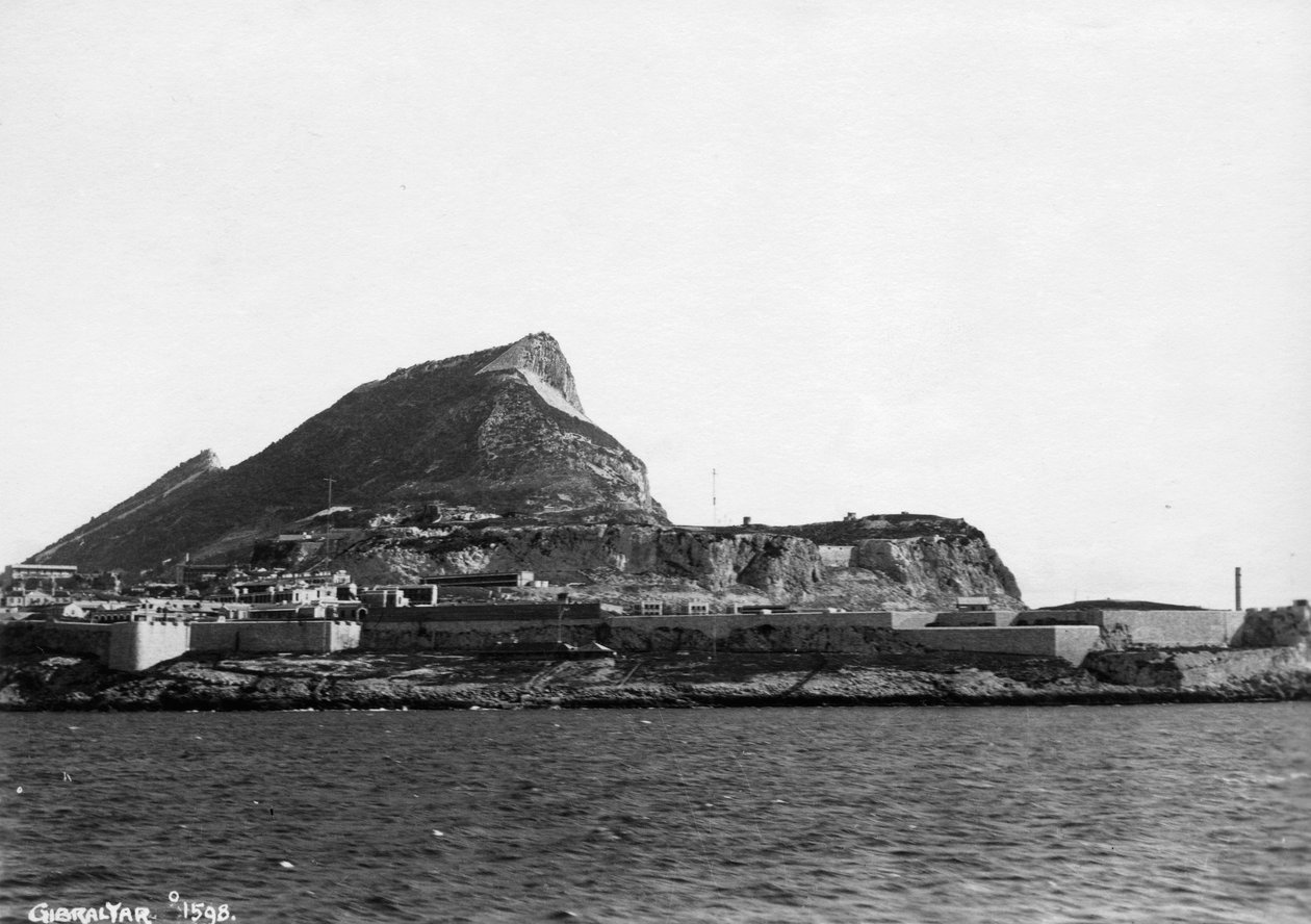 ジブラルタルの岩、c1920s-c1930s 作： 不明