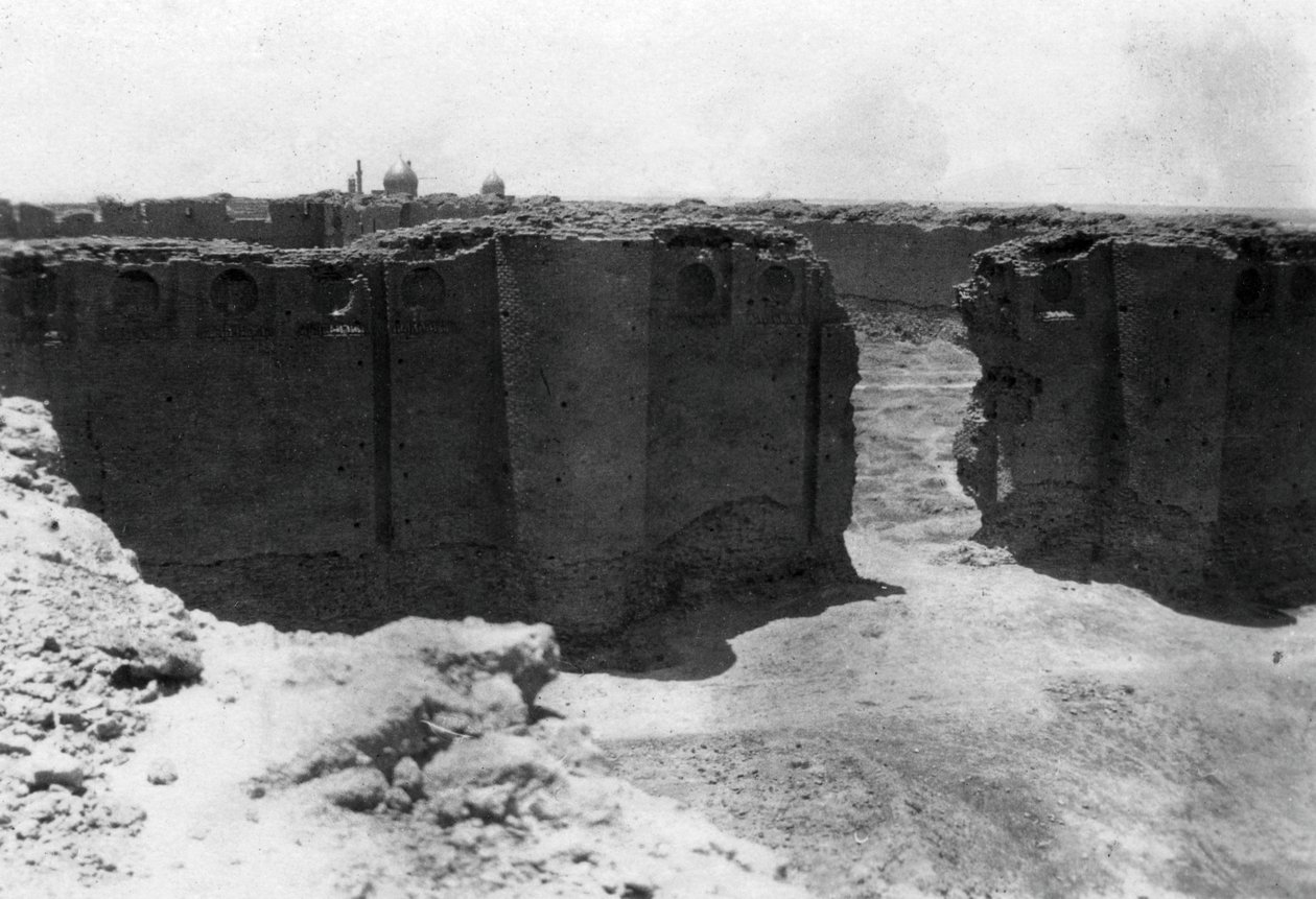 1918年、メソポタミアのマルウィヤタワーから見たサマラ市 作： 不明
