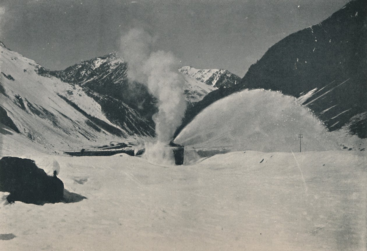 アンデス山脈の中で作業中の除雪車、1916 作： 不明