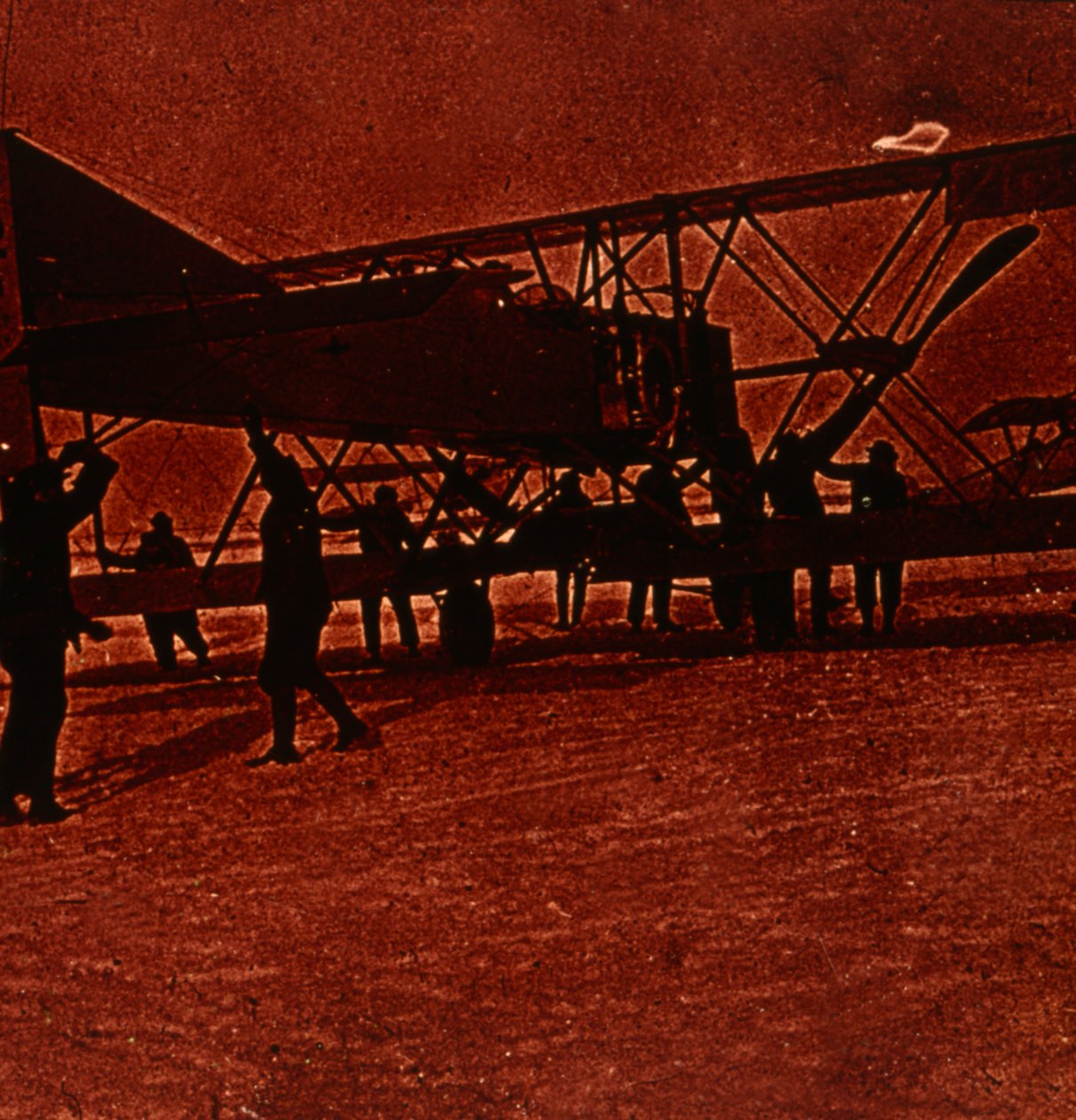 雪の操縦、c1914-c1918 作： 不明