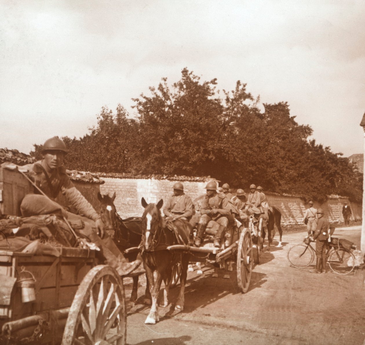 馬車の軍隊、ロー、フランス、c1914-c1918 作： 不明