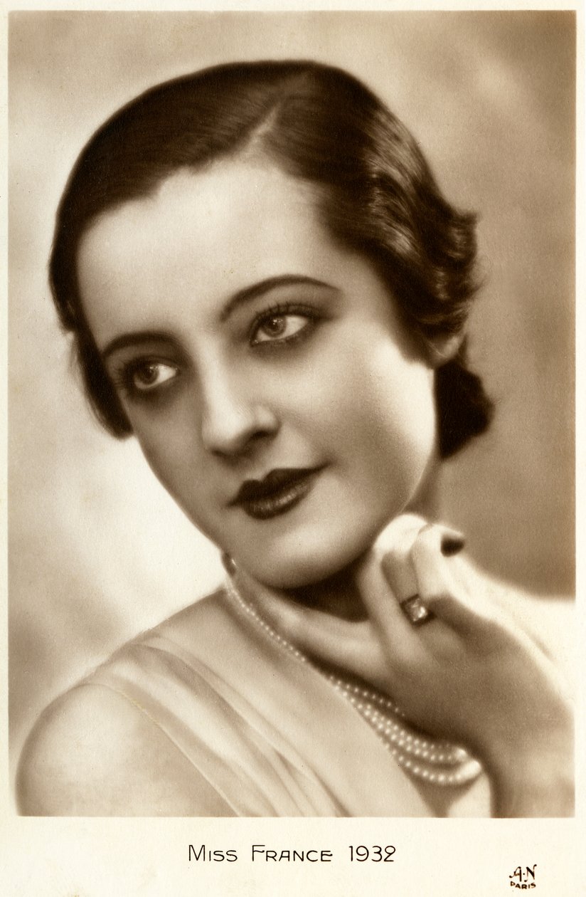 1932年のミス・フランス（ポストカード 作： 不明