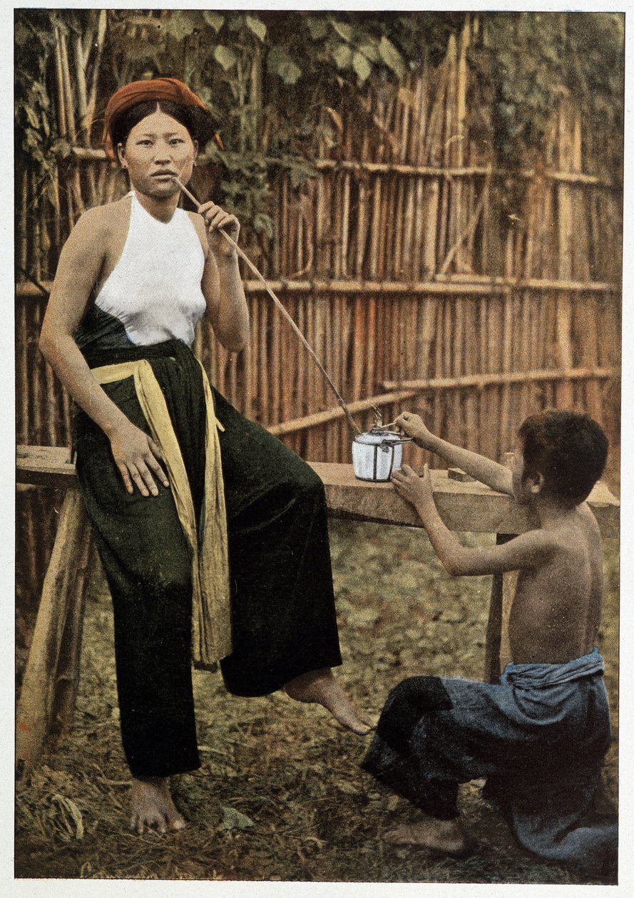 アヘンを吸うアジア人女性（1898年頃 作： 無名の画家