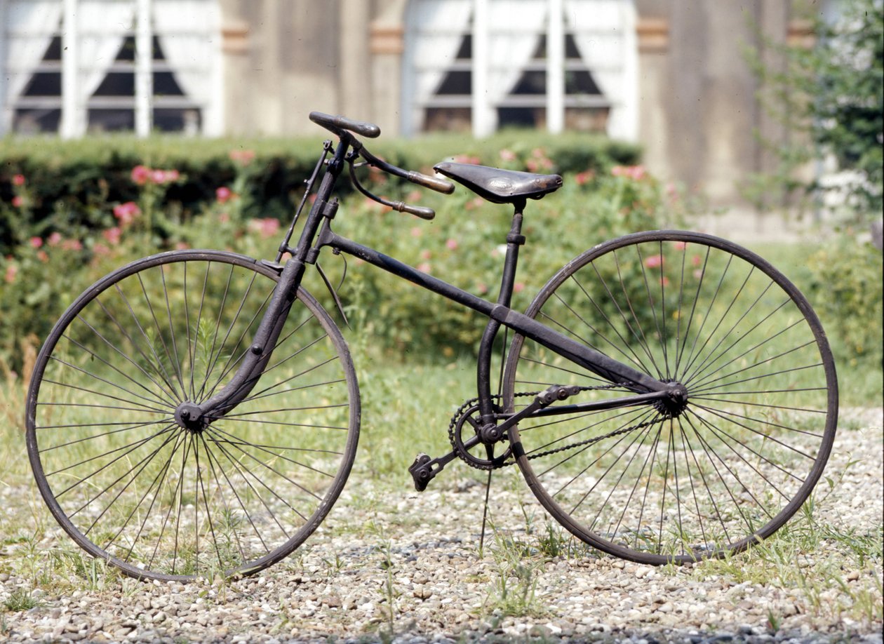 ビアンキの自転車。1885年モデル 作： 無名の画家