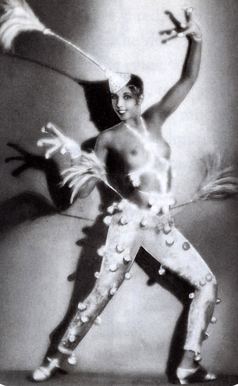 ジョセフィン・ベイカー 1927年頃（白黒写真） 作： ヴァレリー