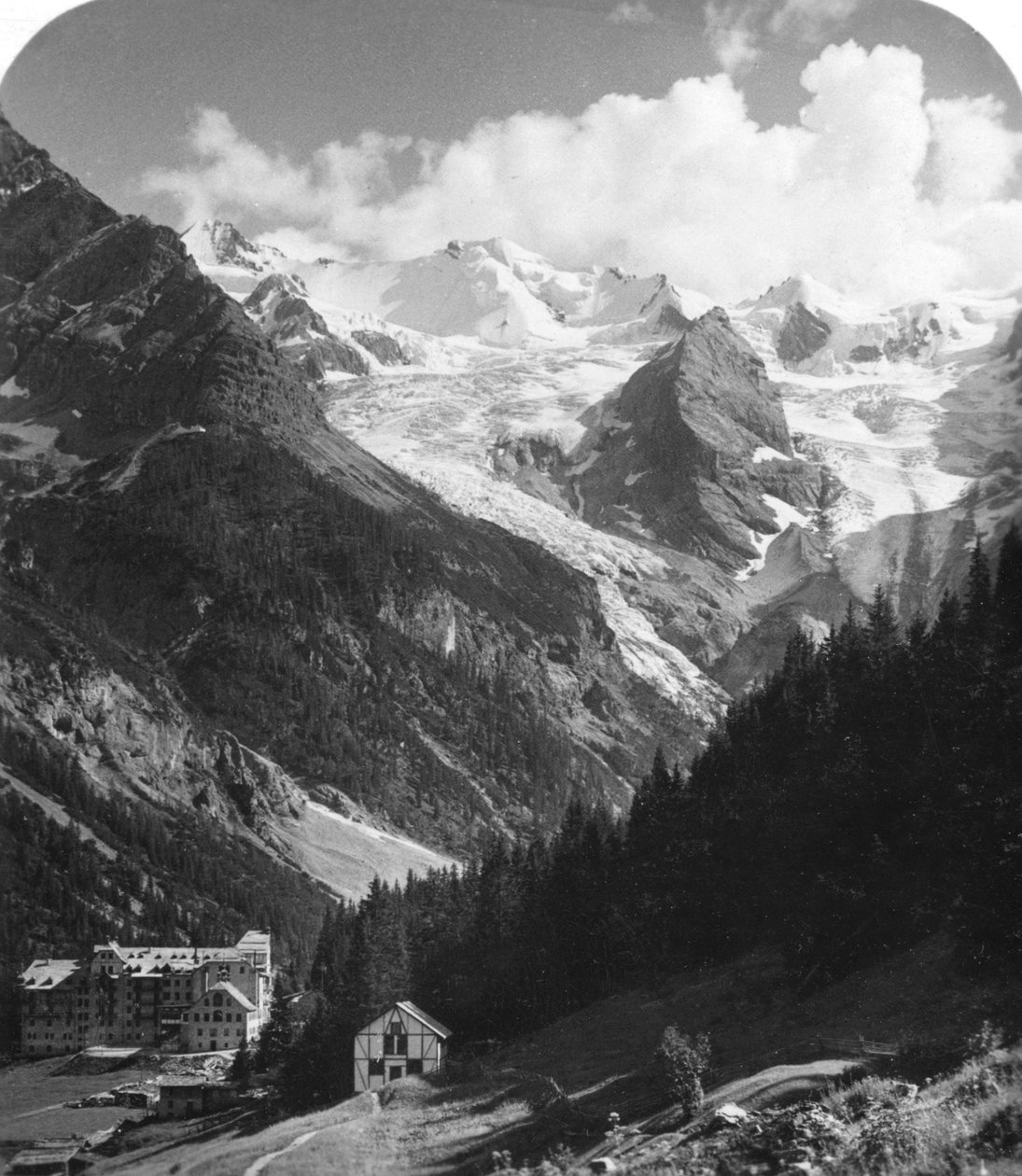 イタリア、トラフォイのホテル、c1900。 作： ワースレと息子