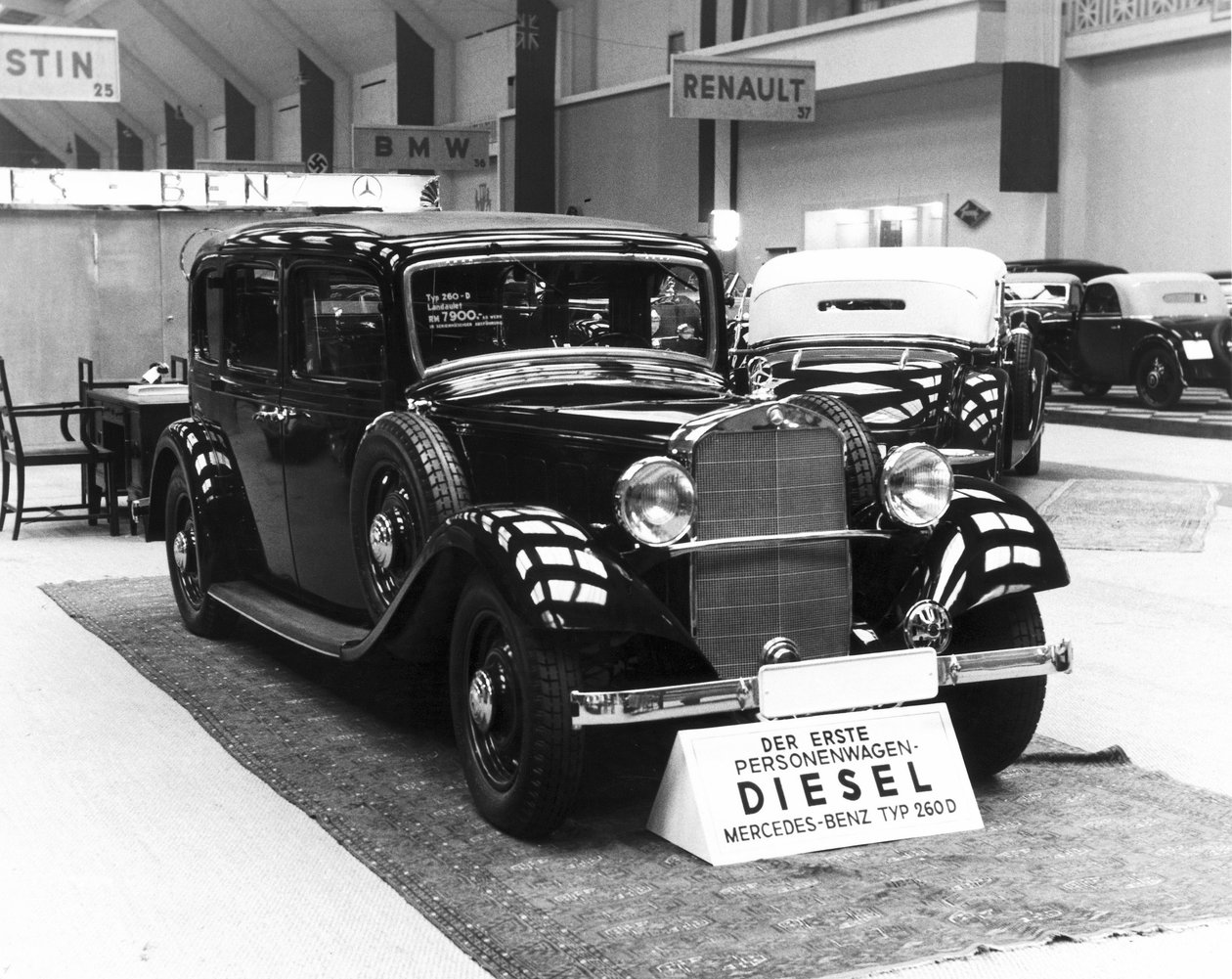 メルセデス・ベンツ260Dディーゼル・サルーン、ベルリン1936年 作： ゾルタングラス