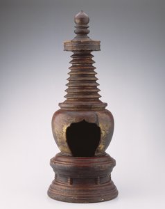 明代の仏舎利塔（1368〜1644年）（漆木材と金色）