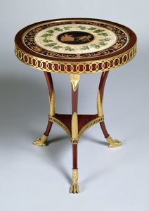 台座テーブル、1804-14（金色の木材）