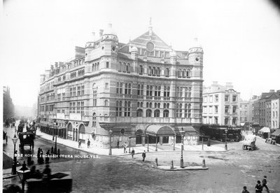 ロイヤルイングリッシュオペラハウス、1891 作： English Photographer