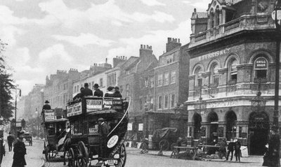 The Cock Tavern、Highbury、c.1900 作： English Photographer