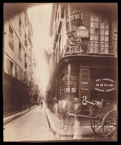 Rue des Nonnains 作： Eugène Atget