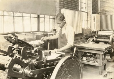 無題」1935年頃 作： Lewis Wickes Hine