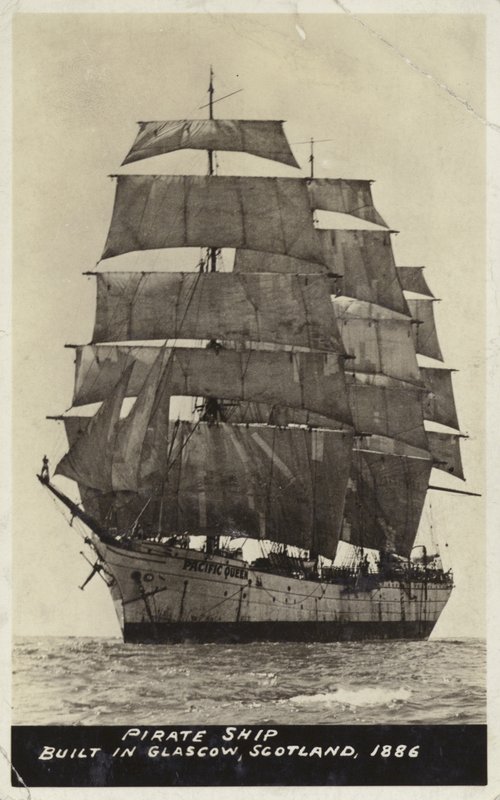 スコットランドのグラスゴーで建造された海賊船、1886年 作： アメリカの写真家