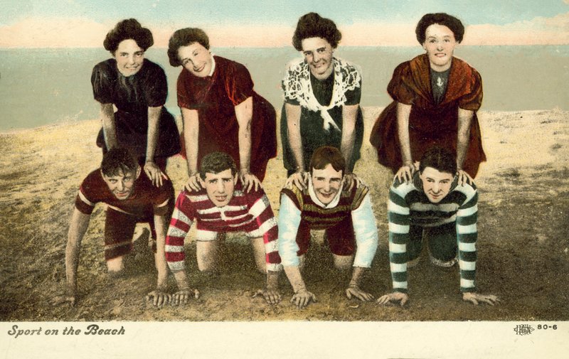ビーチでのスポーツ（カラー写真） 作： 英語の写真家