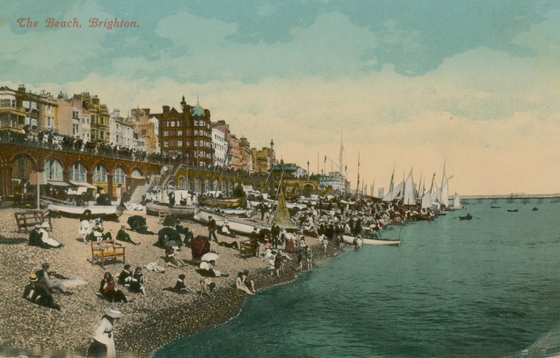 ビーチ、ブライトン。 1913年に送られたはがき。 作： 英語の写真家