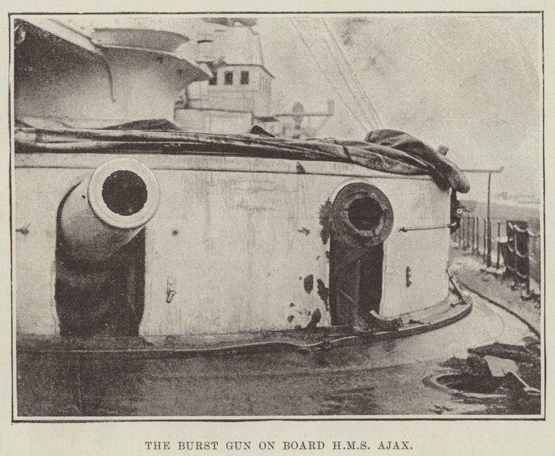 HMS Ajax搭載のバーストガン 作： 英語の写真家