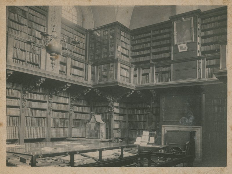セントポール大聖堂の図書館 作： 英語の写真家
