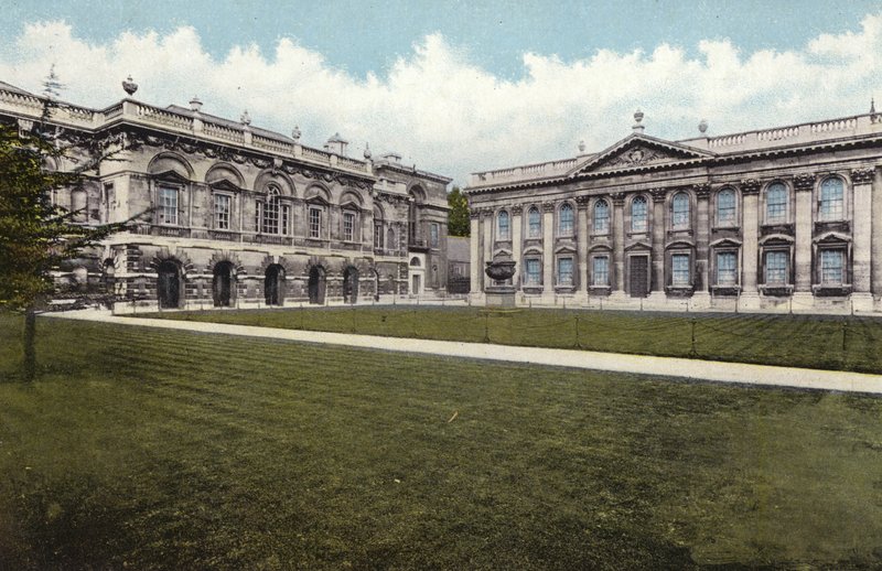 大学図書館と上院 作： 英語の写真家