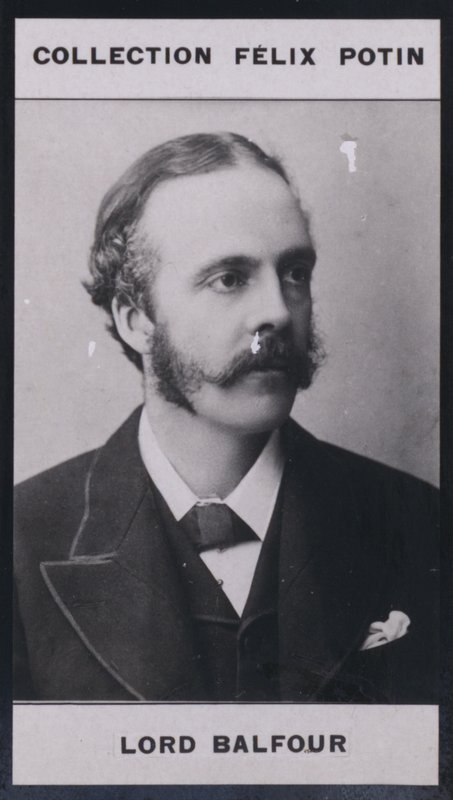 ジェームズ-アーサー・バルフォア（1848年）（モノクロ写真 作： ヨーロッパの写真家