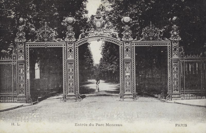 パリ、モンソー公園の入り口（モノクロ写真 作： フランスの写真家