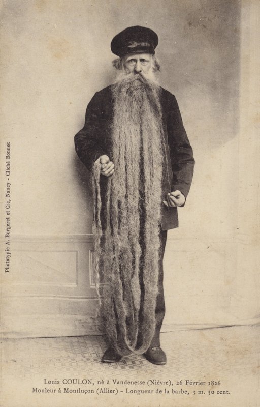 非常に長いひげを持つ男 作： フランスの写真家