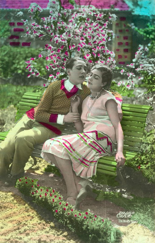 若い男、女の子にキスしよう 作： フランスの写真家