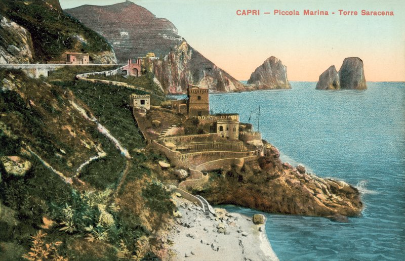 カプリ島、イタリア、ピッコラマリーナ、トッレサラチェーナ 作： イタリアの写真家