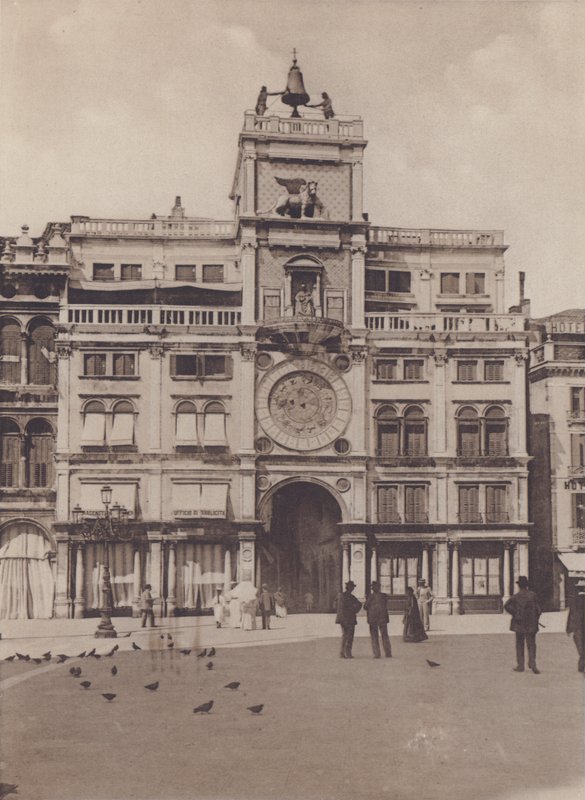 時計台（モノクロ写真 作： イタリアの写真家