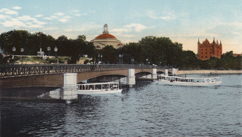 ストックホルム: Skeppsholmen (カラー写真) 作： スウェーデンの写真家